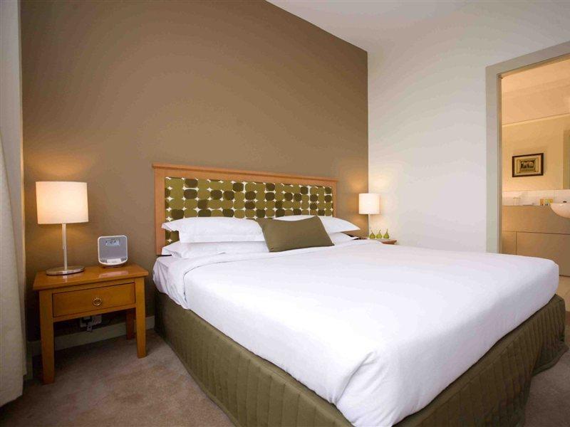 Doubletree By Hilton Melbourne Hotel Exterior photo