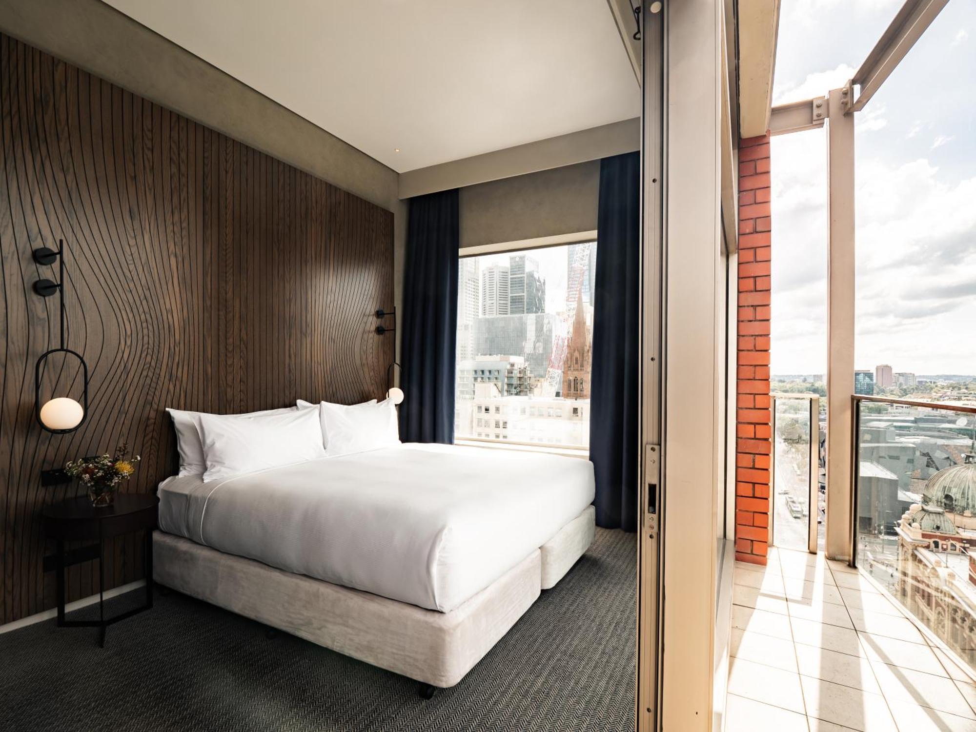 Doubletree By Hilton Melbourne Hotel Exterior photo
