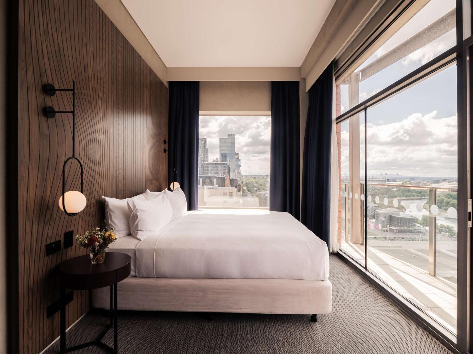 Doubletree By Hilton Melbourne Hotel Exterior photo