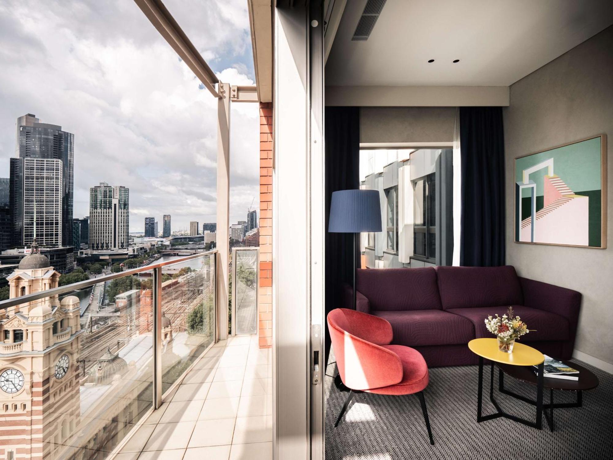 Doubletree By Hilton Melbourne Hotel Exterior photo